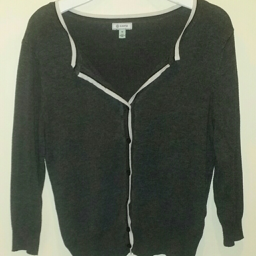 Cardigan sweater